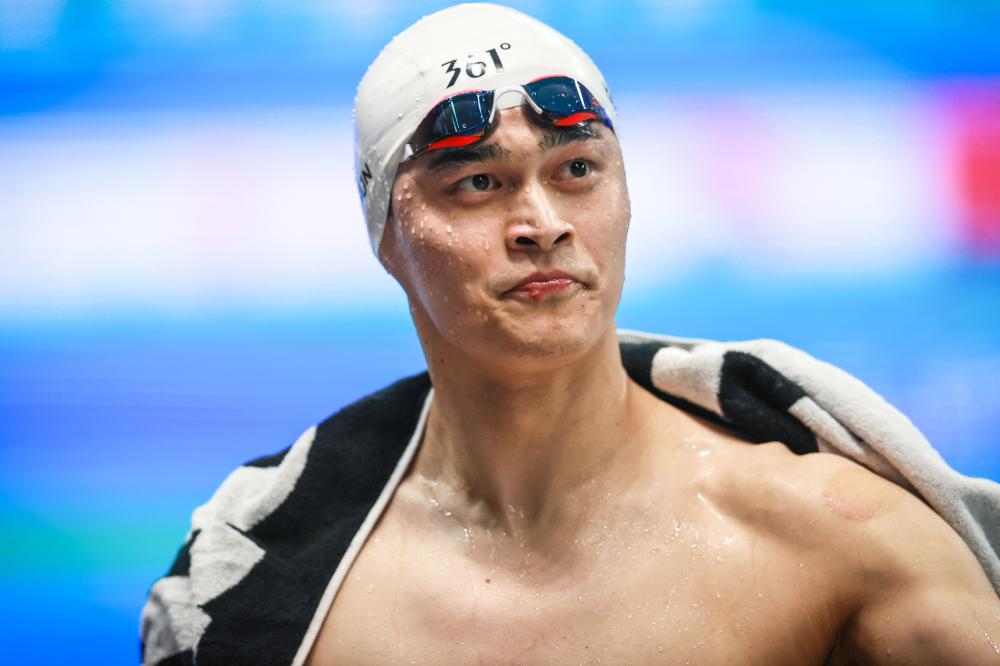 米切尔半场投篮12中7，三分5中3得到22分1板1助1断